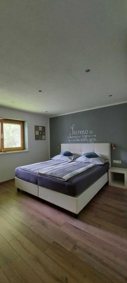 Апартаменты Haus Wibmer Erika Матрай-ин-Осттироль Экстерьер фото